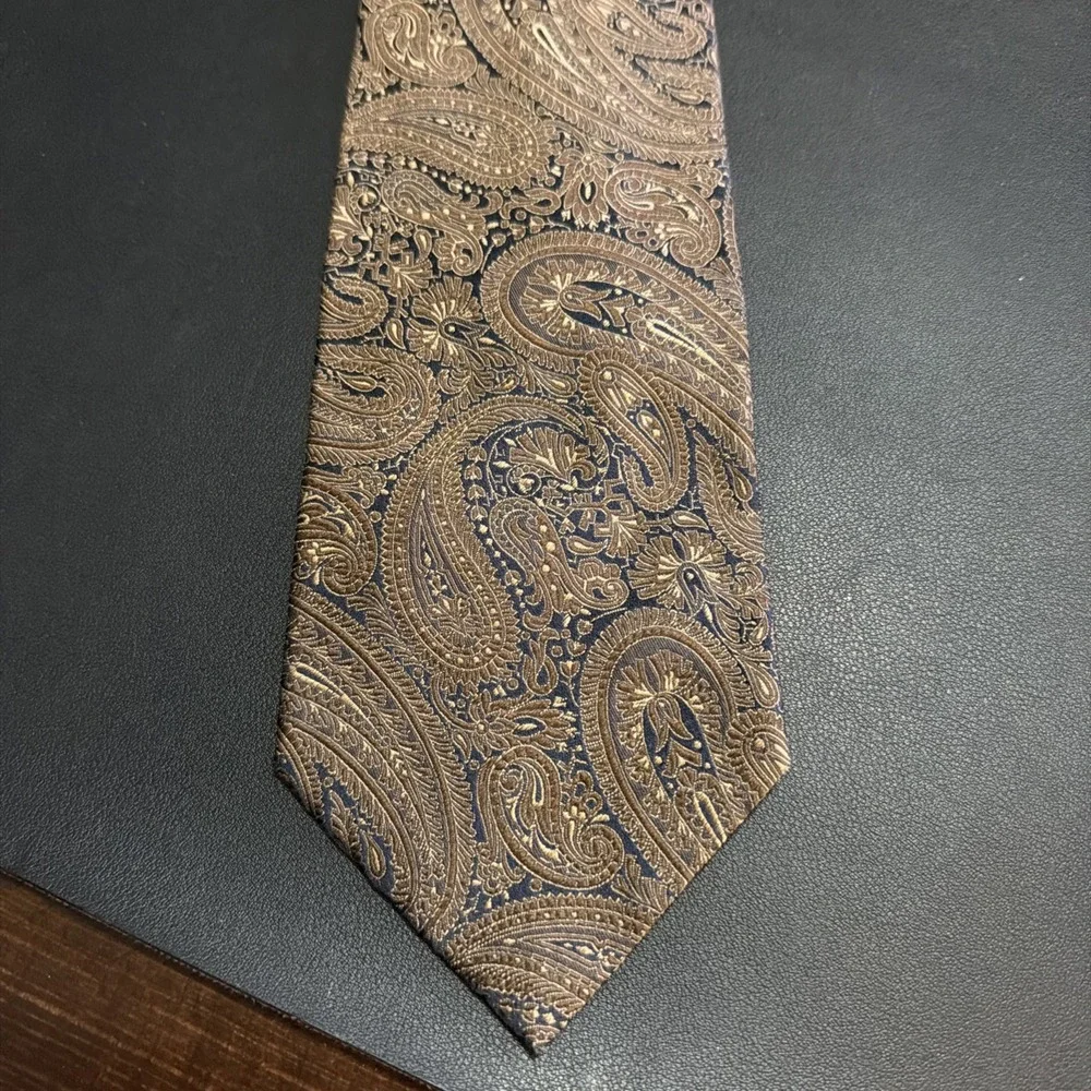 Gucci Vintage Brown And Navy Blue Silk Paisley Tie Made In Italy